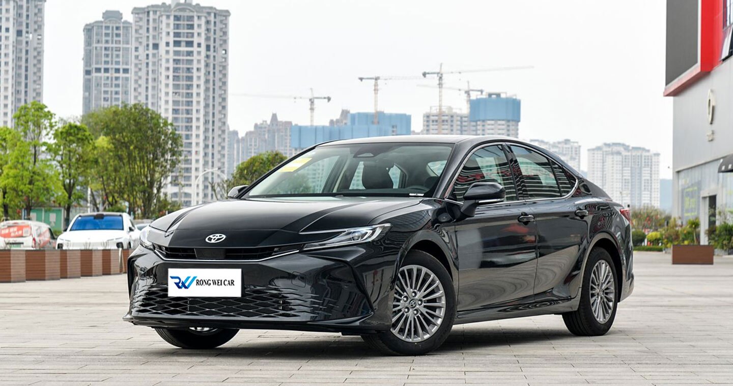 Toyota Camry 2025