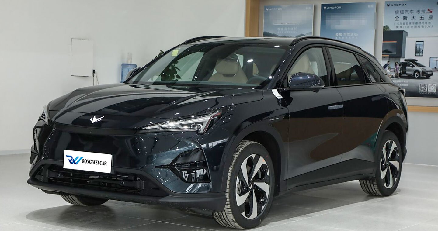 Arcfox αT5 (ARCFOXαT5) 2025